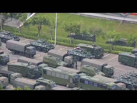 شاهد القوات الصينية تتأهب لإقتحام هونغ كونغ