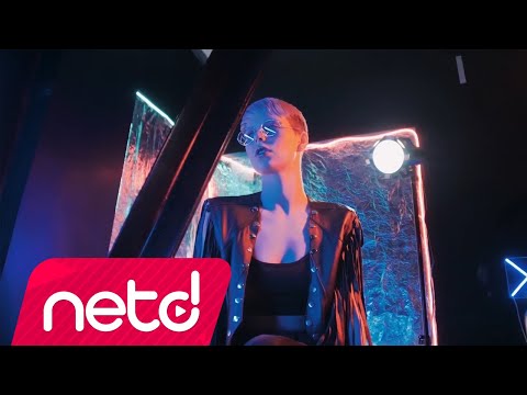 Can Göksel - Kızıl Dünya