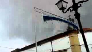 preview picture of video 'tornado na cidade de Tomar -07 de Dezembro de 2010'
