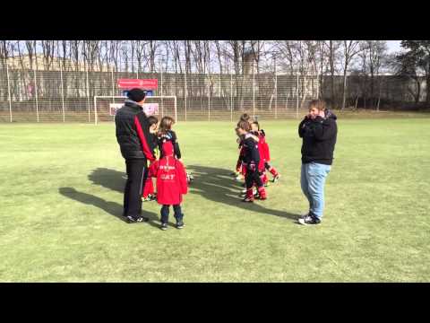 F-Jugend SV Weiden 3 gegen Hürth 2 - Szene 1