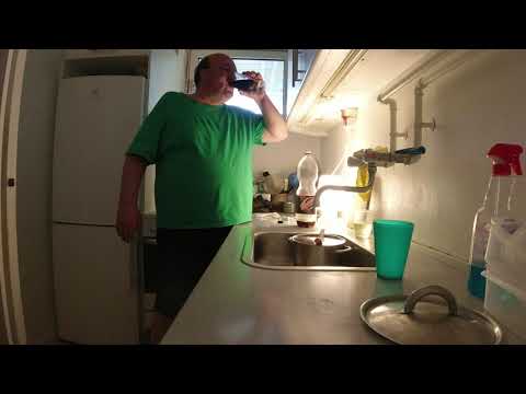 MongoTV_6700 - Spiller Computerspil Elite Dangerus Nogle Timer