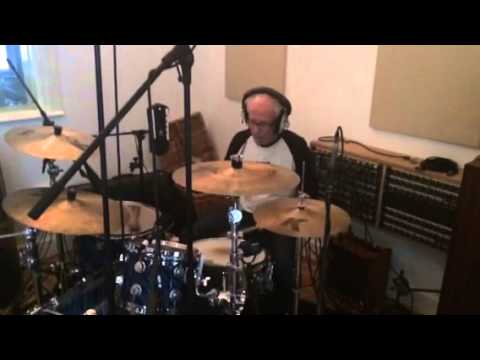 Straight Eight groove