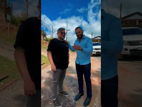 PREFEITO WILLIAM E VEREADOR FABINHO VÃO FAZENDO HISTÓRIAS NO BAIRRO DOS 72 PAVIMENTAÇÃO DA RUA QUIRINO HONÓRIO