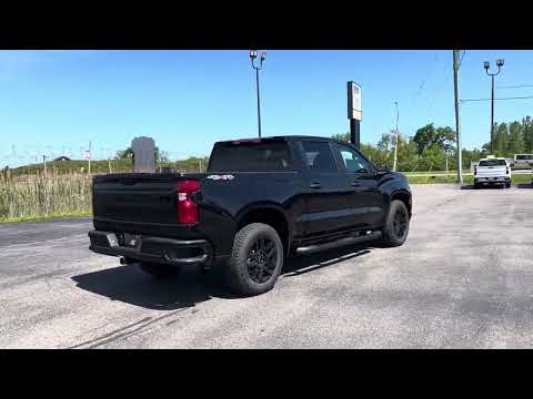 2026 Chevrolet Silverado 1500 Crew Cab Short Box 4-Wheel Drive Custom in Black for sale at Lally Chevrolet Ltd. in Tilbury, ON