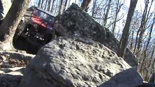 preview picture of video 'red jeep in lions den in harlan ky'