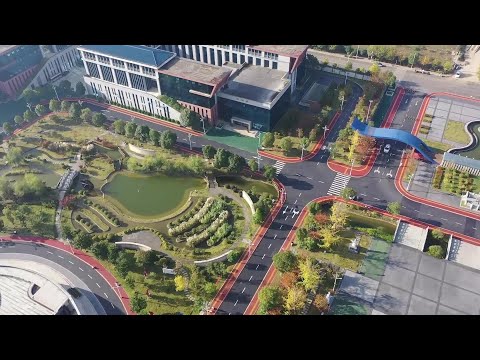 Promover ativamente a construção de escolas que economizem água na cidade de Qingzhen, província de Guizhou