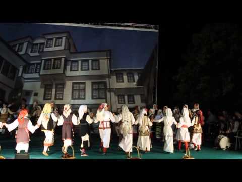 Krena martinata   Ansambl Makedonka i Elena Trajceva