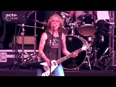 L7 - Shitlist (Live at Hellfest 2015)
