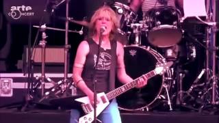 L7 - Shitlist (Live at Hellfest 2015)