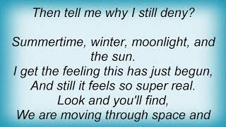 Simple Minds - Stranger Lyrics