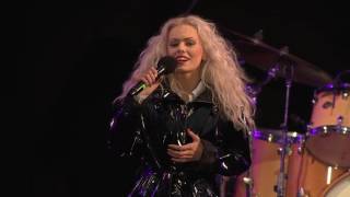 Kristina   Bærendsen - Her einki varir við