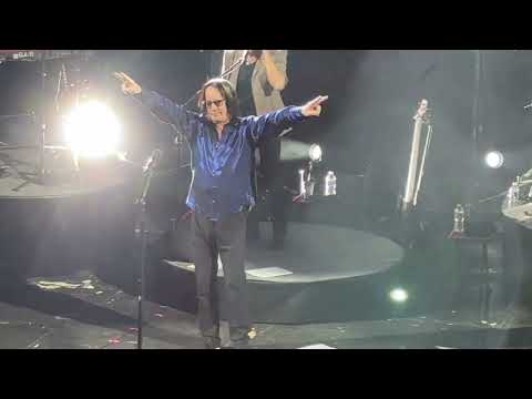 Todd Rundgren - Fade Away (Akron 4-26-24)