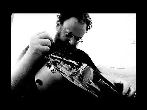 Lightbringer : Headbanging Hurdy Gurdy