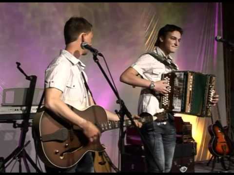 Mladi godci-Podoknica