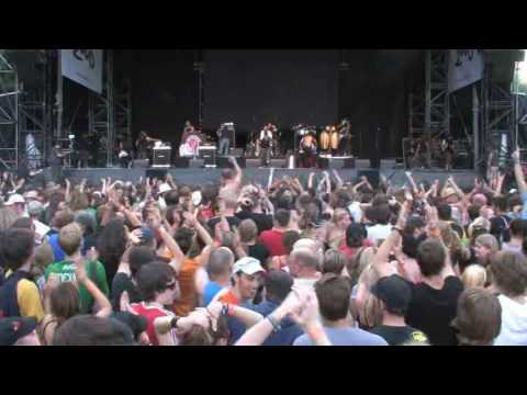 Panteón Rococó - La Carencia (Live 2008 / HQ)