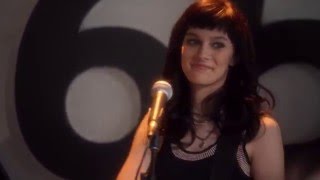 Aubrey Peeples (Layla) Sings "Heart Don't Know When to Stop" - Nashville