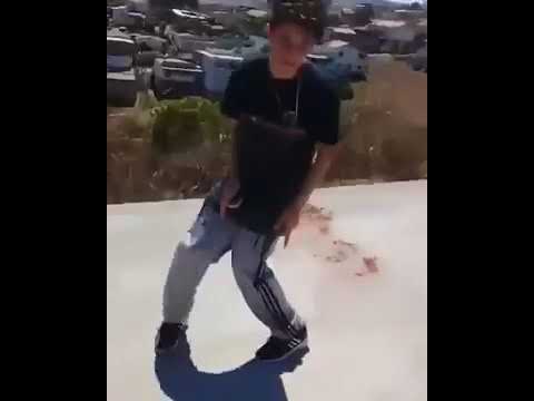 Passinho dos malokas mc Ruanzin e mc Pokémon na frente do paredão