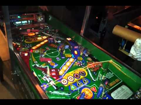 1991 Alvin G & Co "A.G. Soccer Ball" Head To Head Pinball Machine In Action