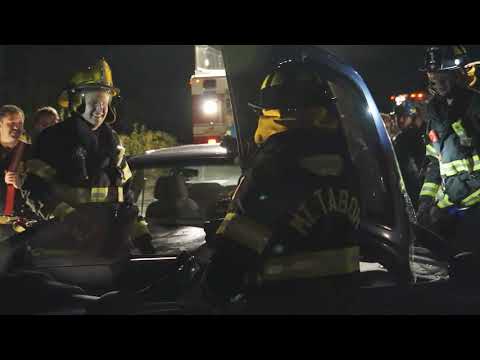 Firefighters In Action: Vehicle Extrication Simulation (Extended Cut)