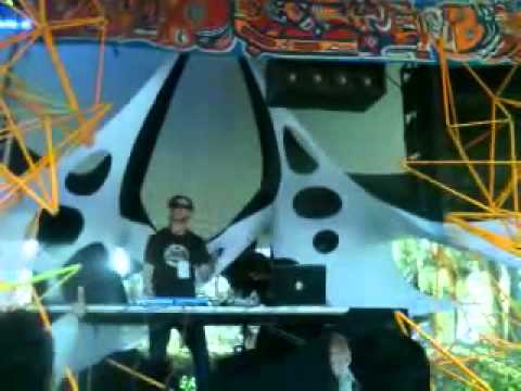 Outer signal @ Dark files - Light vs Darkness, by: The Tribe