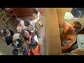 Allu Arjun तौलिया पहनकर बाथरूम में फंस गए मज�