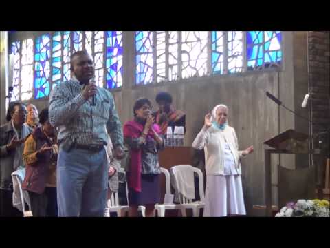 « Louanges à notre Dieu » Gilbert Dabady au groupe de prière Christ est Vivant