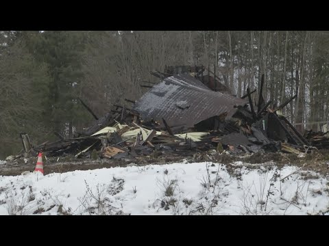 1-year-old dead in overnight fire in Chautauqua County after siblings forced to jump from second sto