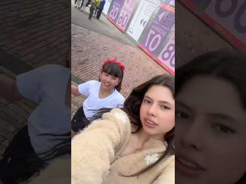 Yo entreteniendo a SOFIA para que ESTRELLA Y RIZOS puedan ser felices #humor #comedia #shorts