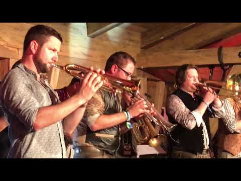 Da Blechhauf'n Ft. Christoph Moschberger - Kmotřenka-Polka (Morgenblüten)