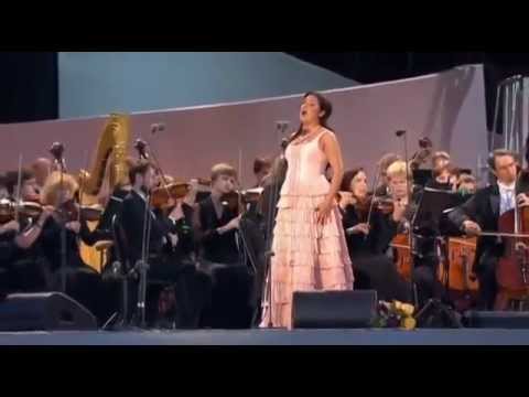 Anna Netrebko - Ecco: respiro appena ... Io son l'umile ancella (Adriana Lecouvreur - Cilea)