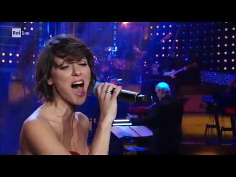Simona Molinari canta Something - Celebration 04/11/2017