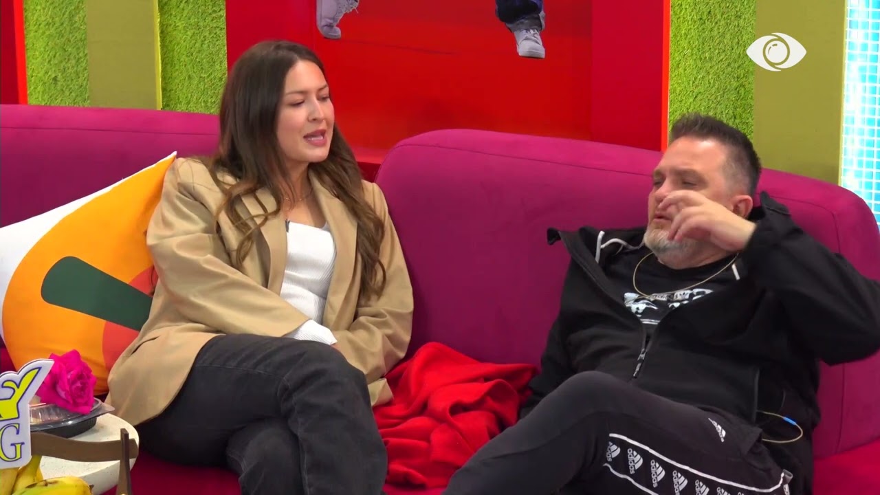 Kam dalë me të brendshme/ Juli tregon për komedinë e parë ku ka aktruar