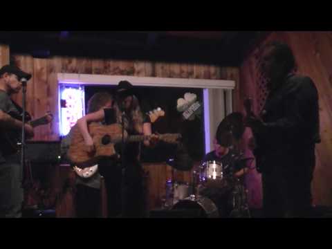 Jeff Gaynor & The Wiggle Stix w/ Guest Vocals by Suzie Q - Redneck Woman (Gretchen Wilson cover)