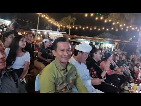 Ojo dibanding ke dibawakan 3G angels bikin ibu gubernur Bali putri Koster ikut berdendang.