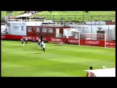 Banda izquierda del Sevilla At, Ivi y Matos