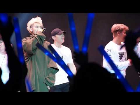 ZTao Promise Asia Tour in Macau - saying bye bye