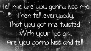 Kiss N Tell - Justin Bieber(LYRICS ON SCREEN)