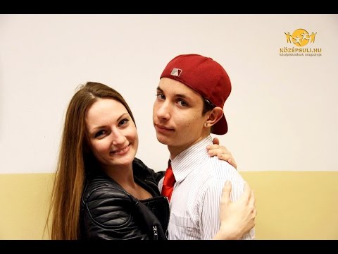 5 módszer, ahogyan NE kérj autogramot/közös képet egy Középsuli szereplőtől