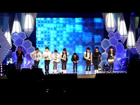 [ZE:A] Pre-debut stage 2 in the morning + the way I are