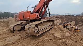 Bager goseničar Hitachi EX 215 naprodaj - Slika 6 | Machineryline SI Bager goseničar Hitachi EX 215 | Slika 6 - Machineryline