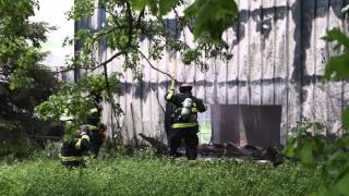 preview picture of video 'ShapPhoto Libertyville Jamaican Gardens fire 5-27-13'