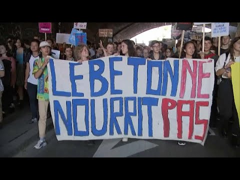 Марш защитников климата в Лозанне