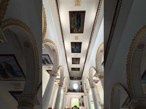 Interior de la Basílica Nuestra señora de la Asuncion en Sopetran Antioquia