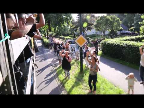 SSS'18 promoveert 1e klasse feestje onderweg met de platte kar 07 06 2015