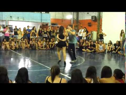 Exame Pé Descalço - Felipe Raso - Vermelha - Out/2012