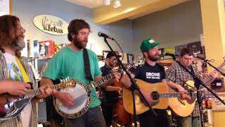 Trampled by Turtles, &quot;Kelly&#39;s Bar,&quot; Minneapolis MN, 5/5/18
