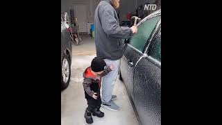 using hammer 🔨 to open a frozen car door