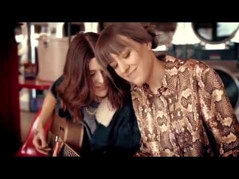 download lagu mp3 mp4 Larkin Poe, download lagu Larkin Poe gratis, unduh video klip Larkin Poe