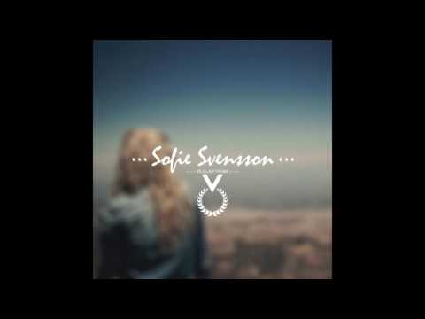 Sofie Svensson - Rullar fram (Akustisk)