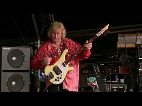 Yes - Heart Of The Sunrise - Live At Glastonbury Festival 2003 (Remastered) HD